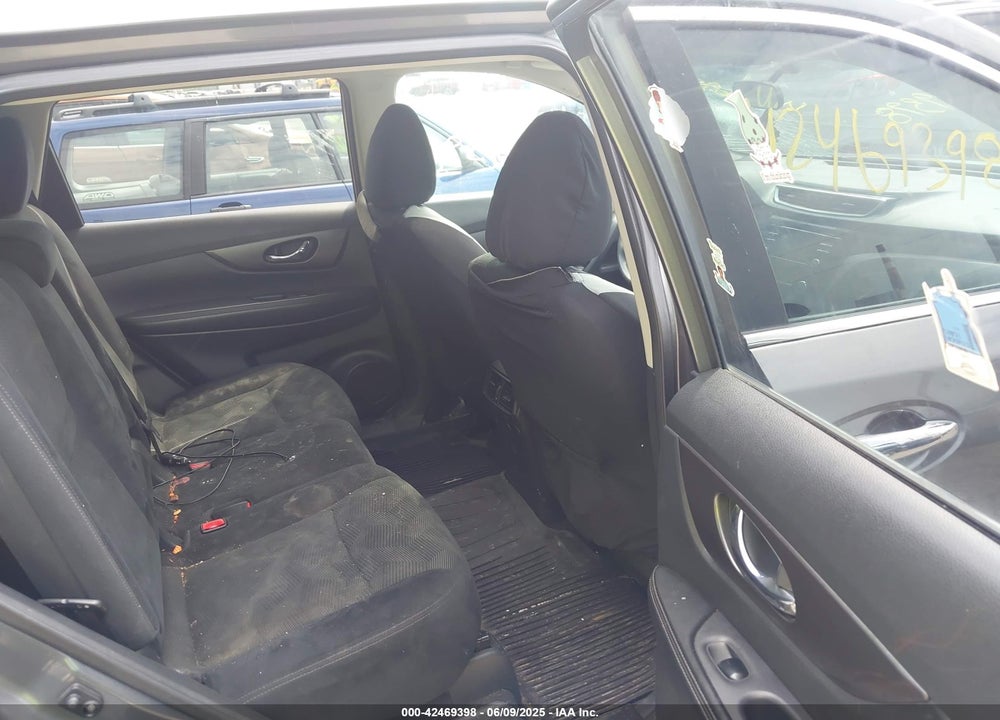 2015 NISSAN ROGUE VIN: 5N1AT2MV5FC842767