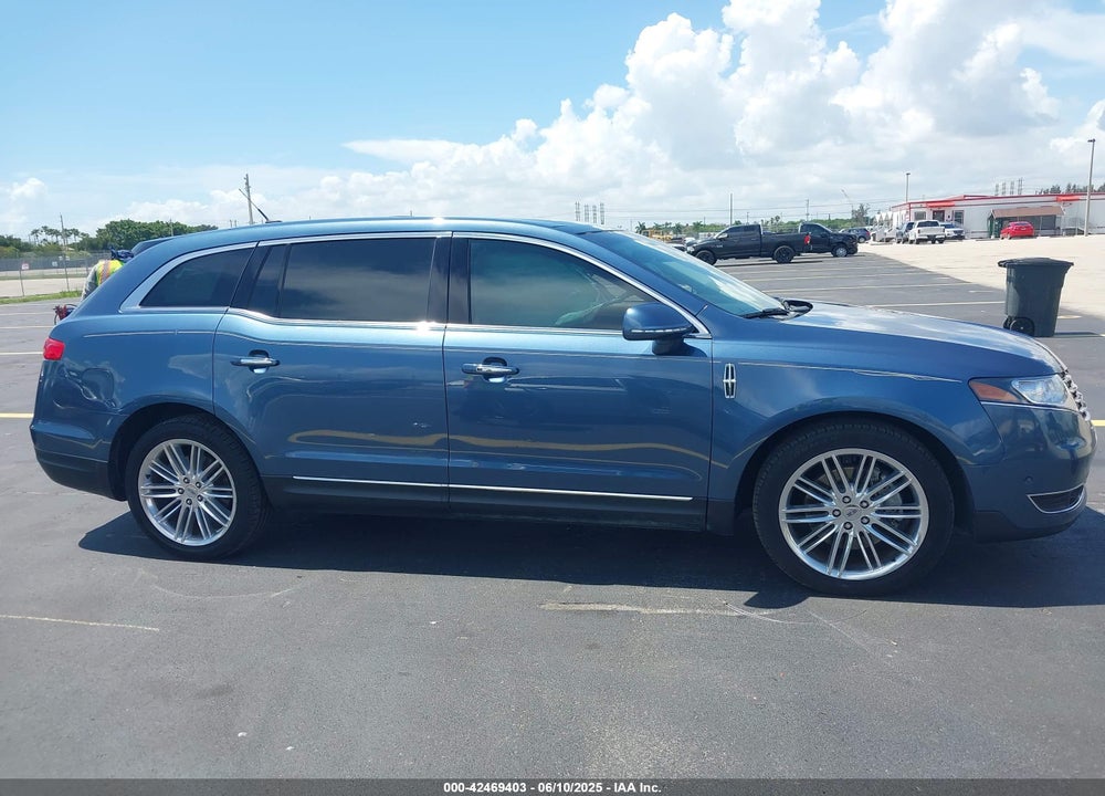 2018 LINCOLN MKT VIN: 2LMHJ5AT4JBL02056