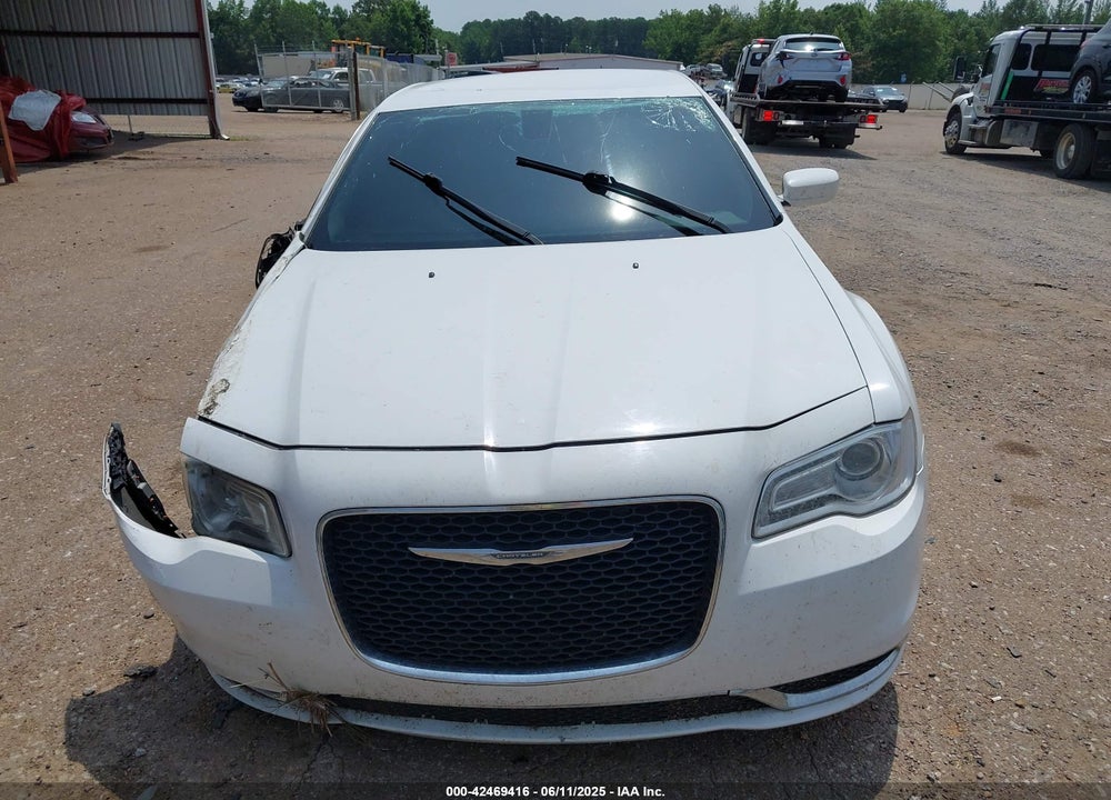 2016 CHRYSLER 300 VIN: 2C3CCAAG0GH243324
