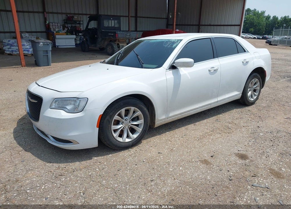 2016 CHRYSLER 300 VIN: 2C3CCAAG0GH243324