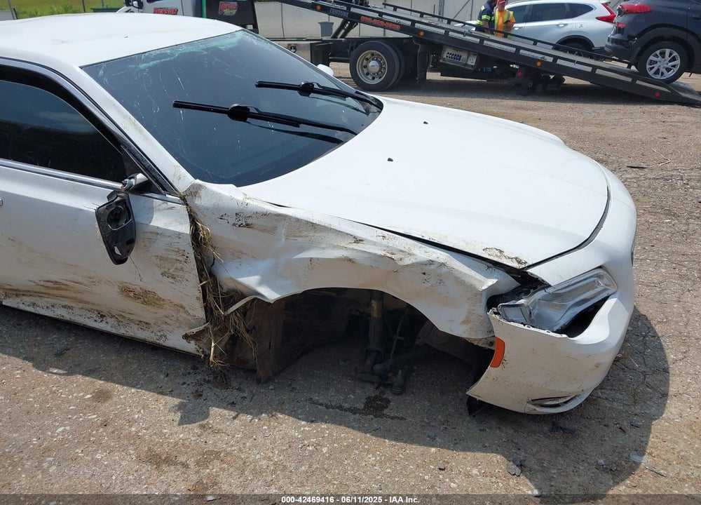 2016 CHRYSLER 300 VIN: 2C3CCAAG0GH243324