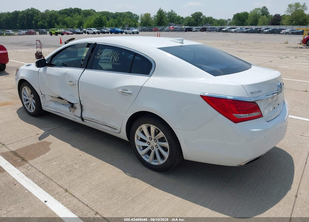 2015 BUICK LACROSSE VIN: 1G4GB5G38FF297915