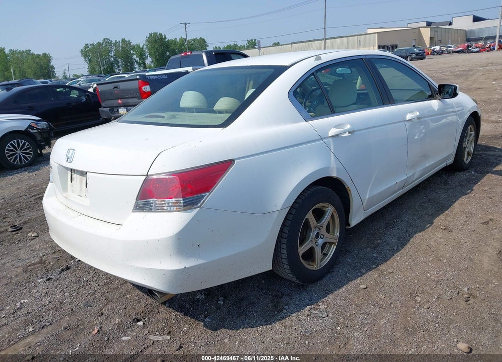 2008 HONDA ACCORD VIN: 1HGCP26418A057930