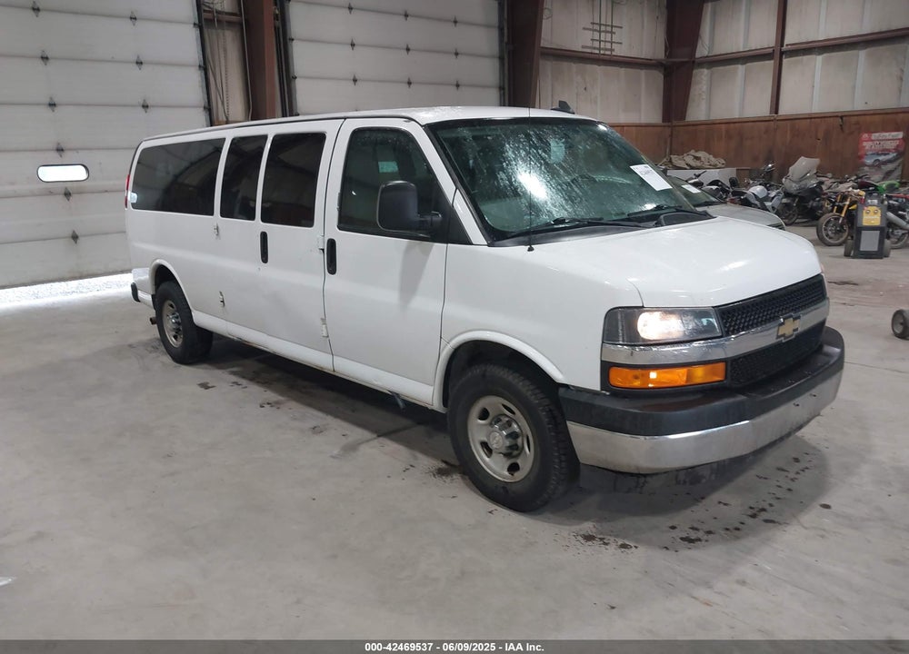 2017 CHEVROLET EXPRESS 3500 LT VIN: 1GAZGPFG6H1343636