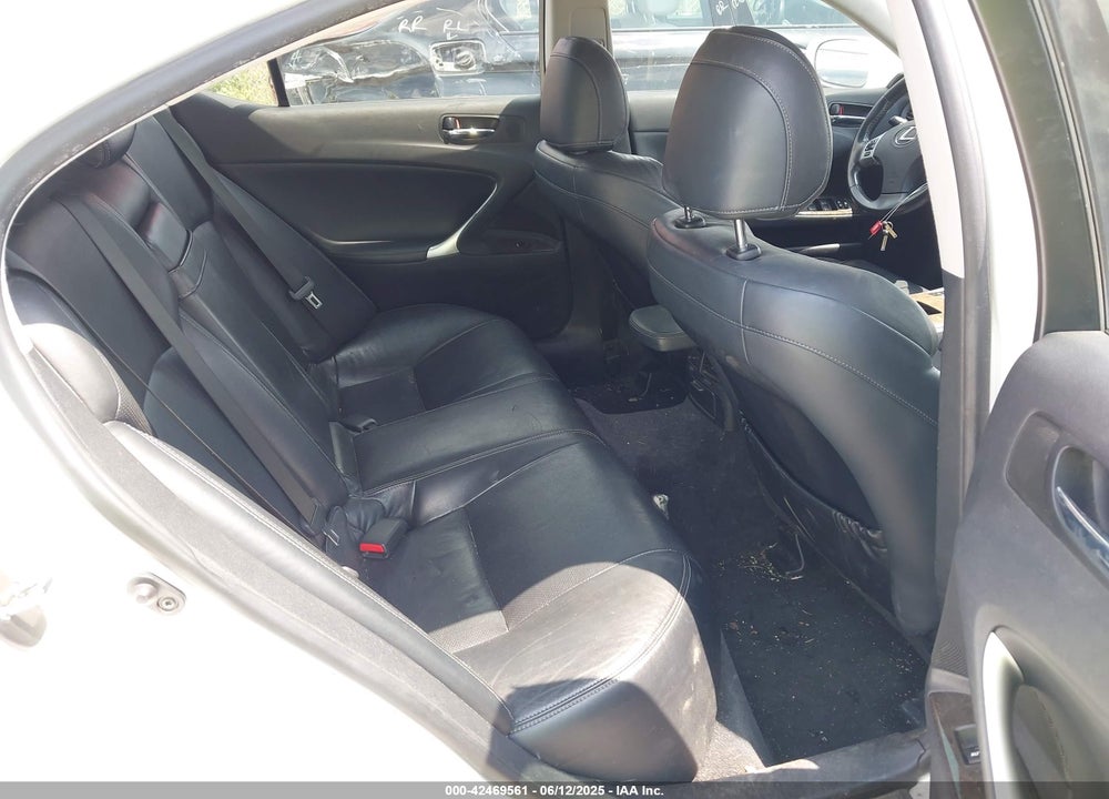 2011 LEXUS IS 250 VIN: JTHCF5C26B2035296