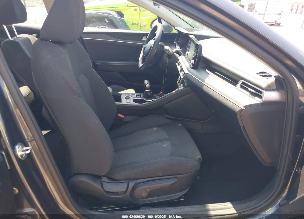 2024 KIA K5 VIN: 5XXG14J28RG256630