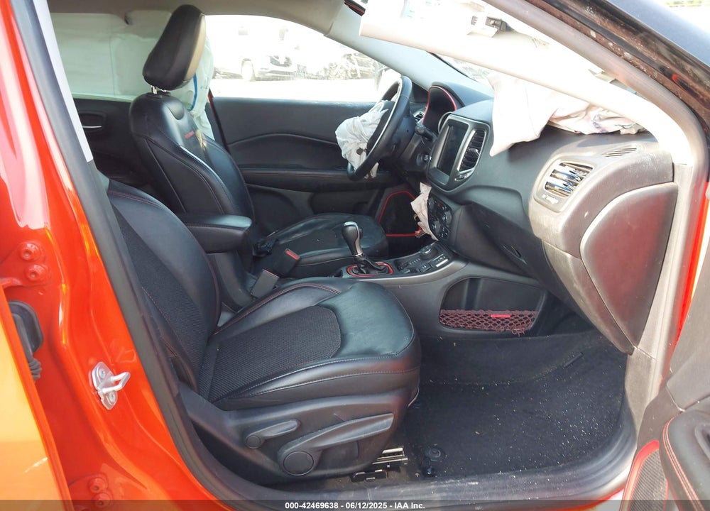 2018 JEEP COMPASS VIN: 3C4NJDDBXJT212723