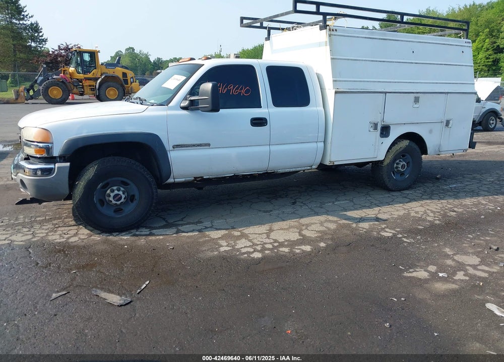 2005 GMC SIERRA 2500HD WORK TRUCK VIN: 1GDHK29U35E216445