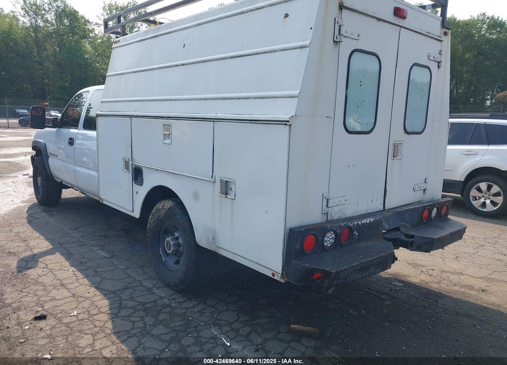 2005 GMC SIERRA 2500HD WORK TRUCK VIN: 1GDHK29U35E216445