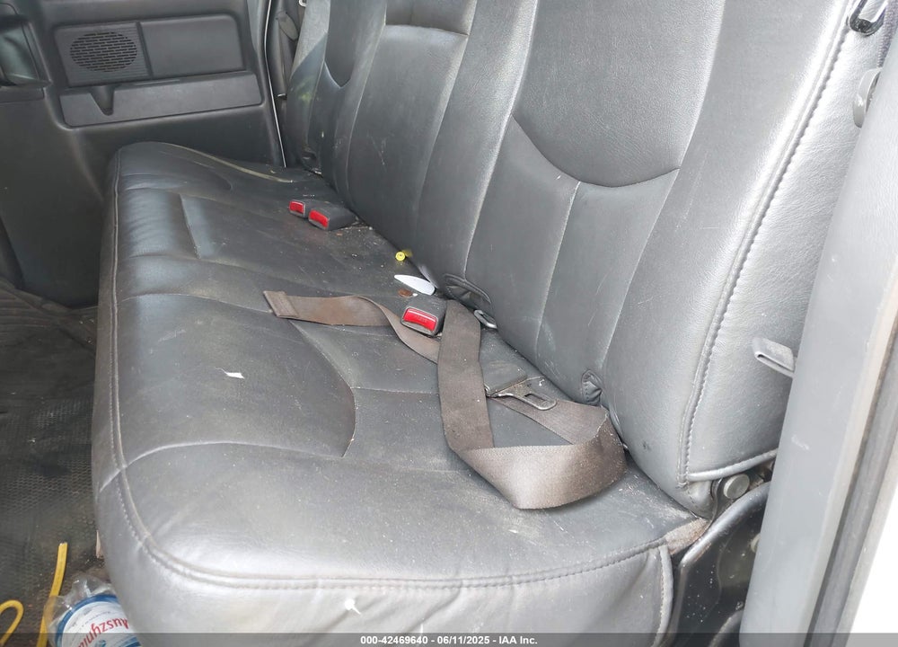 2005 GMC SIERRA 2500HD WORK TRUCK VIN: 1GDHK29U35E216445