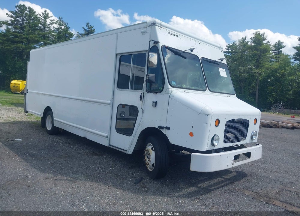 2010 FREIGHTLINER CHASSIS M LINE WALK-IN VAN VIN: 4UZAAPDU6ACAS1621