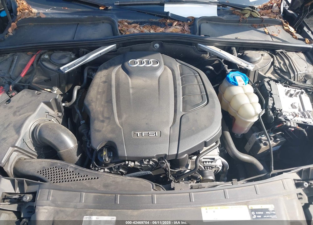 2018 AUDI A4 VIN: WAUENAF46JA011116