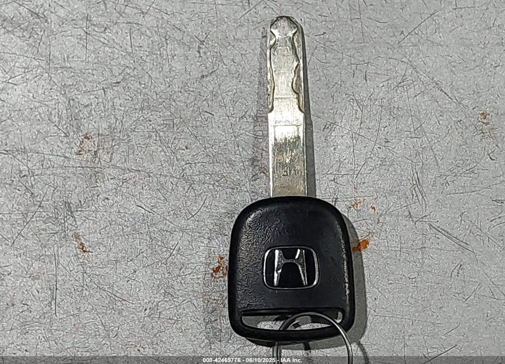 2003 HONDA CIVIC LX VIN: 1HGEM225X3L068955