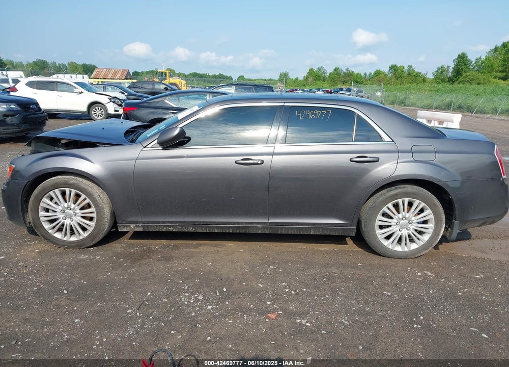 2013 CHRYSLER 300 MOTOWN VIN: 2C3CCARG1DH543342
