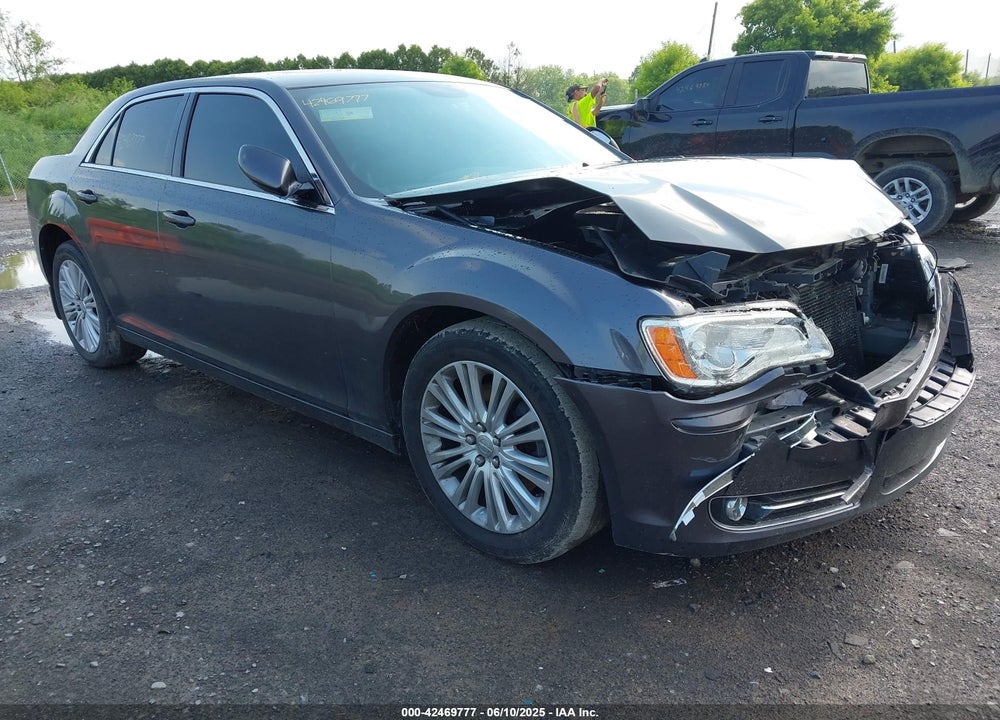 2013 CHRYSLER 300 MOTOWN VIN: 2C3CCARG1DH543342