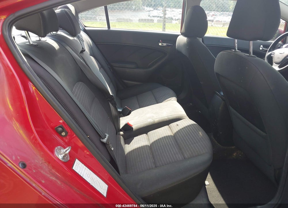 2015 KIA FORTE VIN: KNAFX4A66F5355649