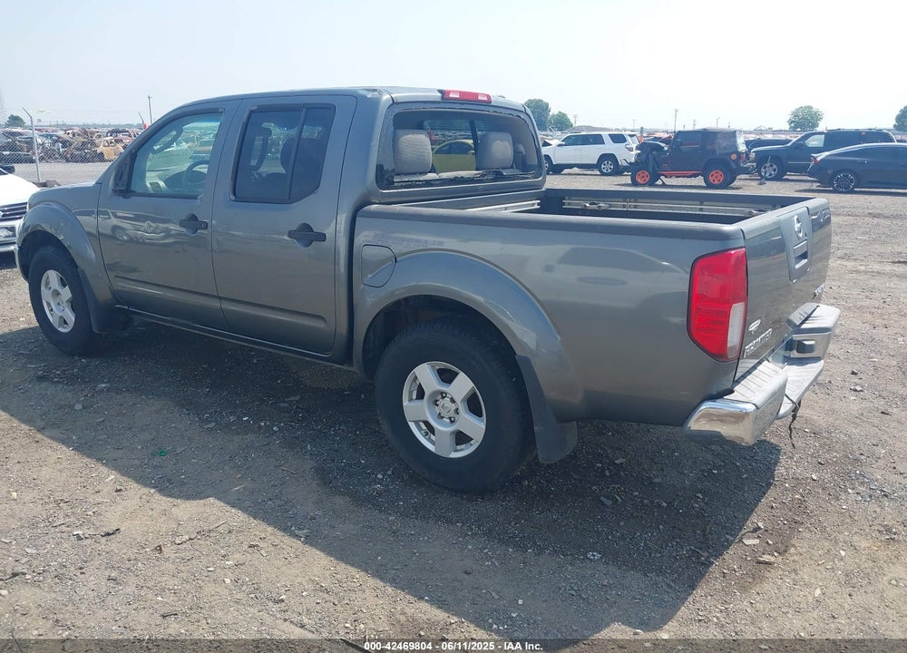 2005 NISSAN FRONTIER SE VIN: 1N6AD07W35C438405