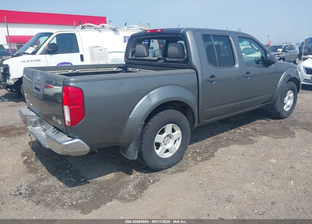 2005 NISSAN FRONTIER SE VIN: 1N6AD07W35C438405