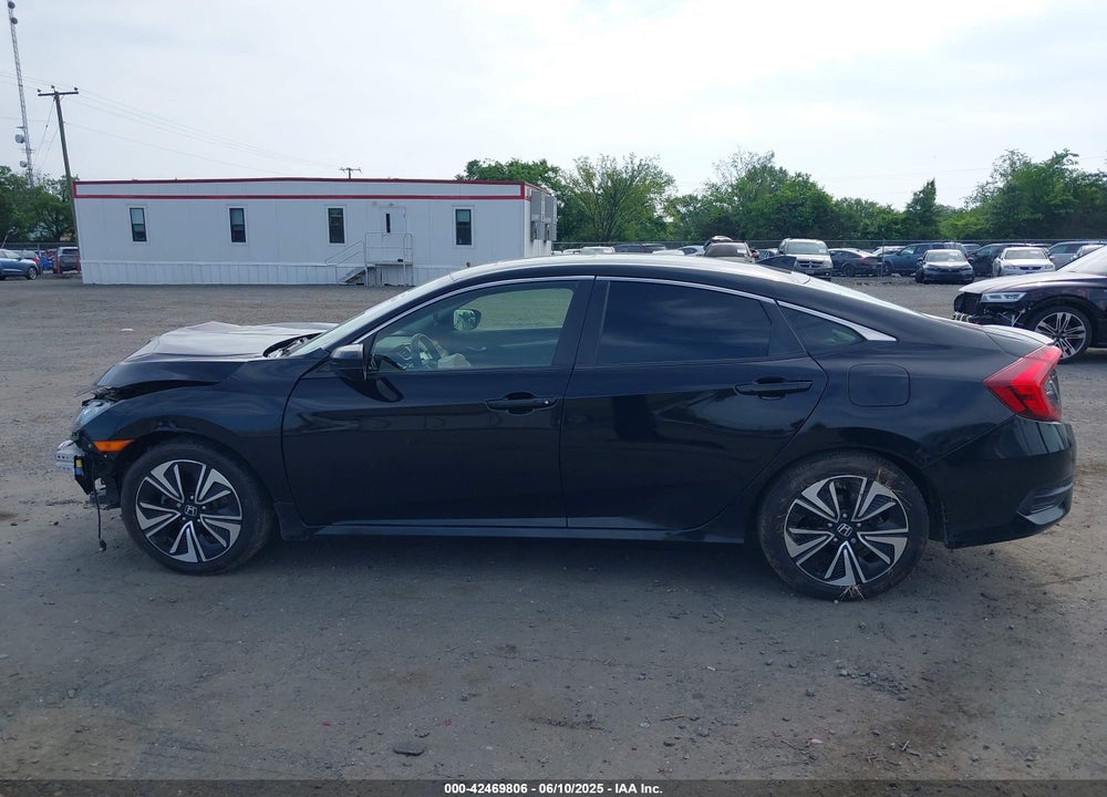 2018 HONDA CIVIC VIN: JHMFC1F73JX014994