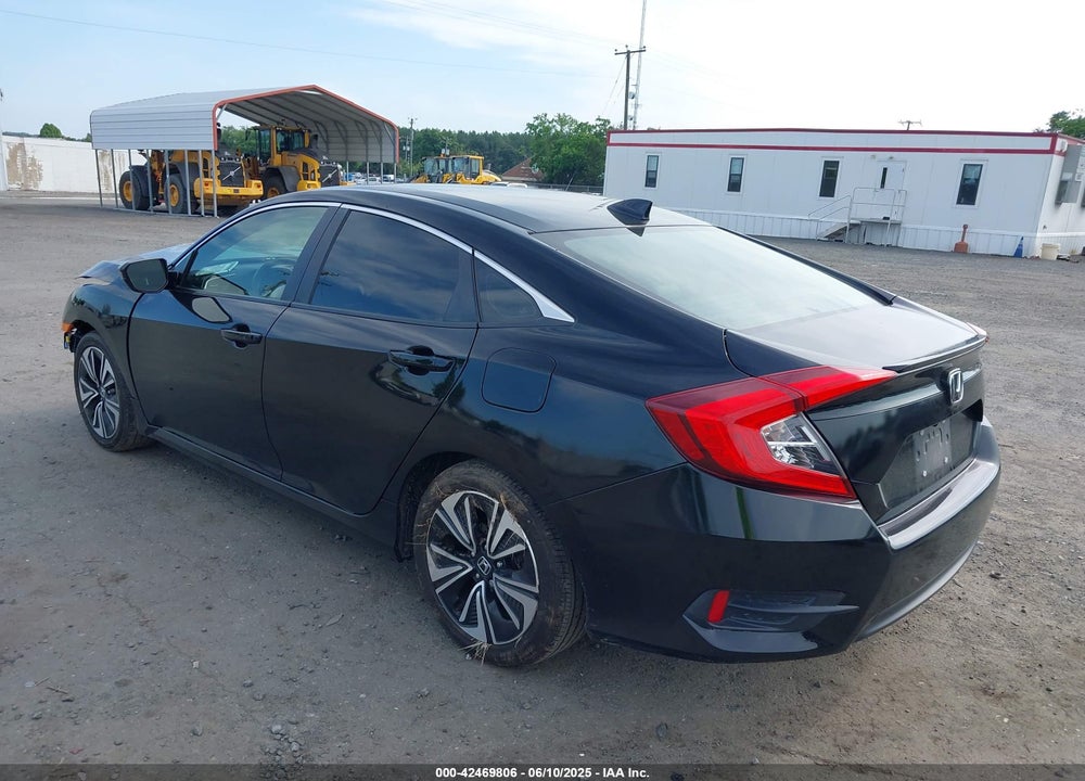 2018 HONDA CIVIC VIN: JHMFC1F73JX014994