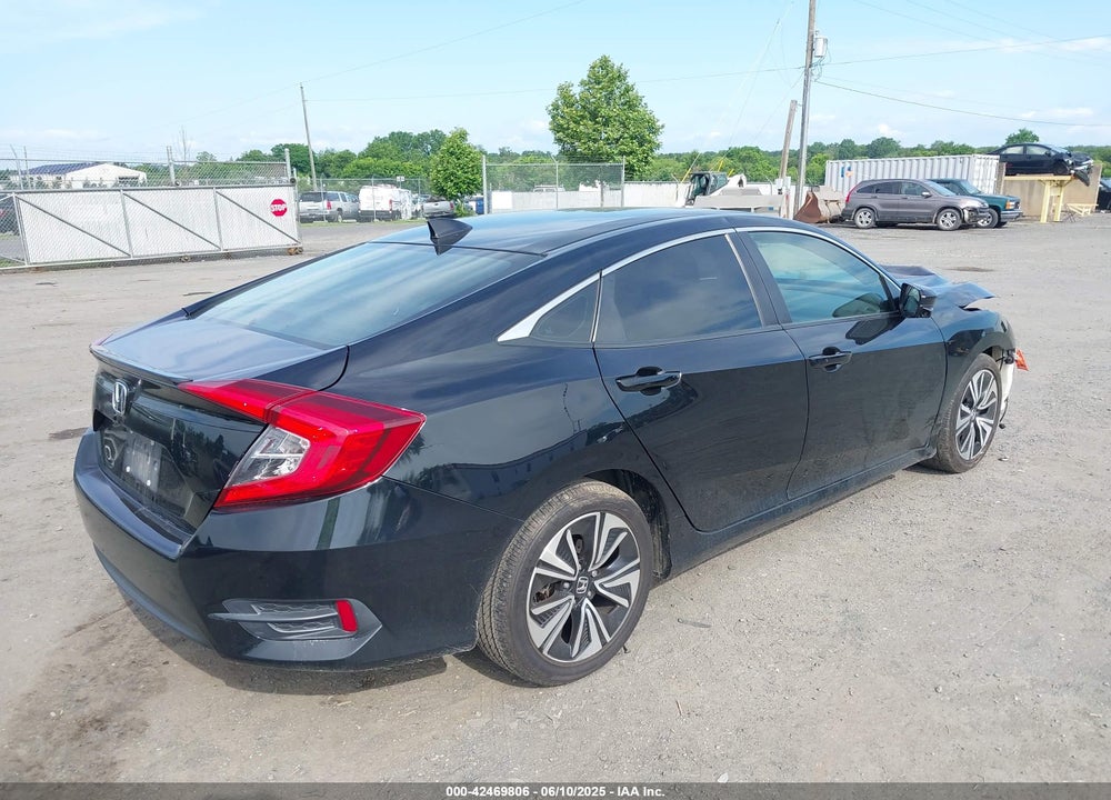 2018 HONDA CIVIC VIN: JHMFC1F73JX014994