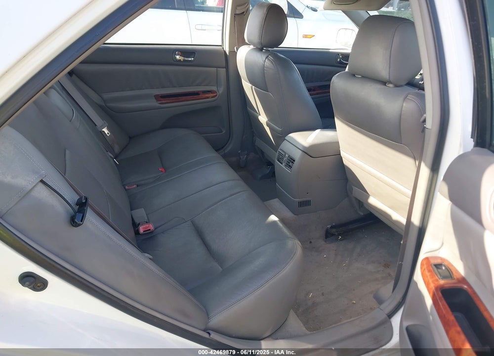 2003 TOYOTA CAMRY XLE VIN: 4T1BE30K13U195810