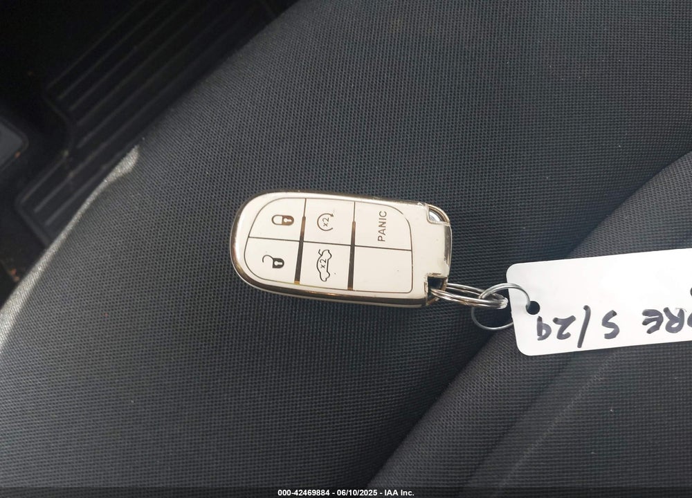 2018 JEEP RENEGADE VIN: ZACCJBBB4JPH57953