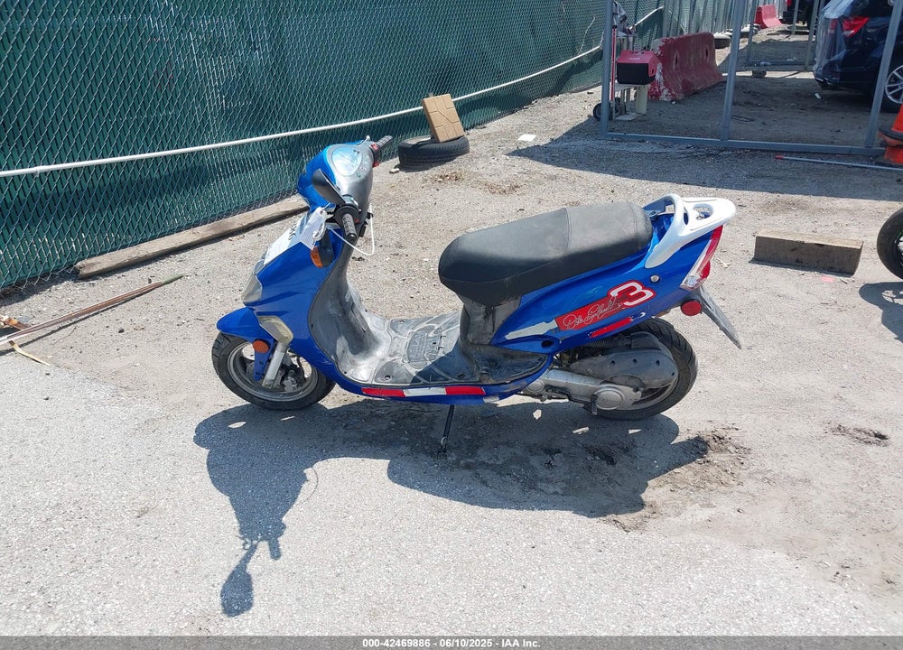 2005 KYMCO USA INC VITALITY 50 VIN: RFBU3A0465B130364