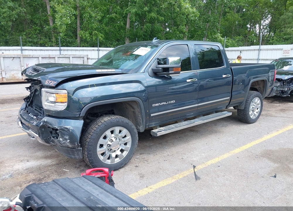 2019 GMC SIERRA 2500HD DENALI VIN: 1GT12SEY8KF114921