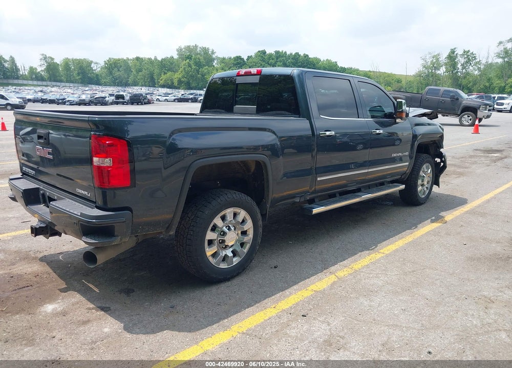 2019 GMC SIERRA 2500HD DENALI VIN: 1GT12SEY8KF114921