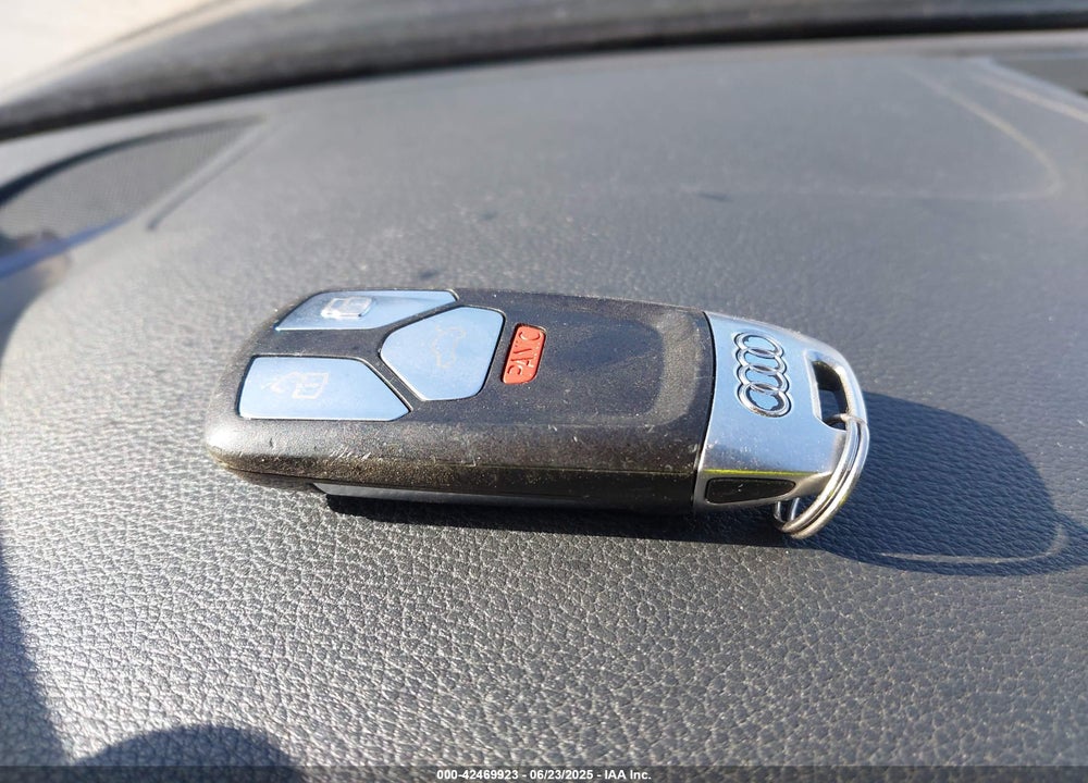 2017 AUDI A4 VIN: WAUENAF44HN069146
