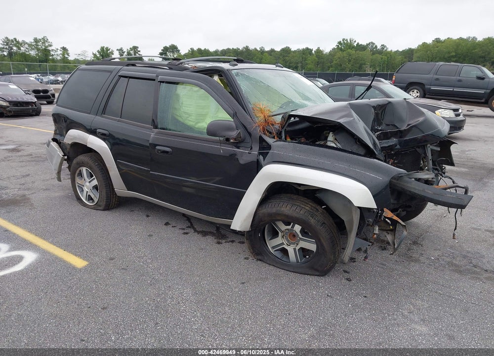 2005 CHEVROLET TRAILBLAZER LT VIN: 1GNDS13S652321803