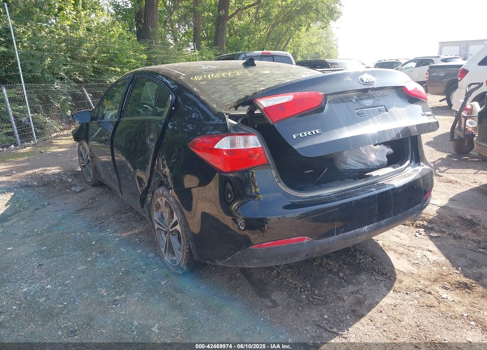 2015 KIA FORTE VIN: KNAFX4A8XF5365716