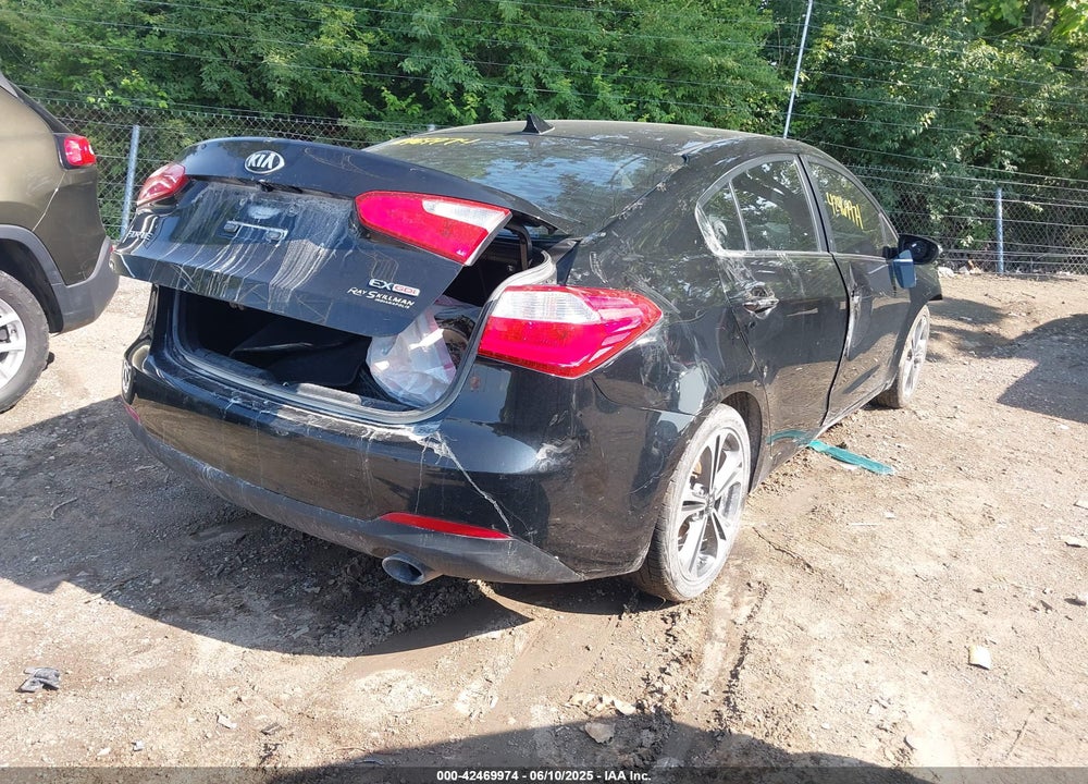 2015 KIA FORTE VIN: KNAFX4A8XF5365716