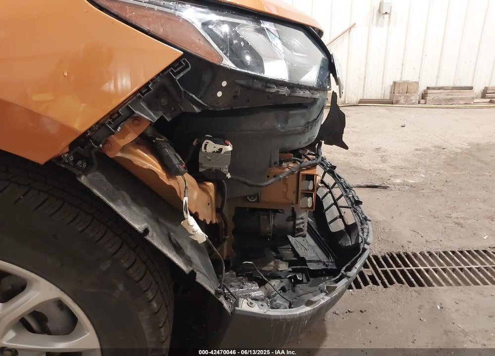 2018 CHEVROLET EQUINOX VIN: 2GNAXSEV2J6125825
