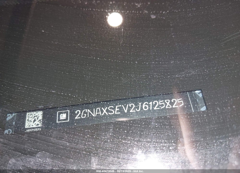 2018 CHEVROLET EQUINOX VIN: 2GNAXSEV2J6125825
