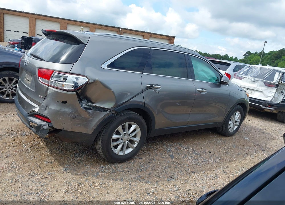 2016 KIA SORENTO VIN: 5XYPG4A34GG020203