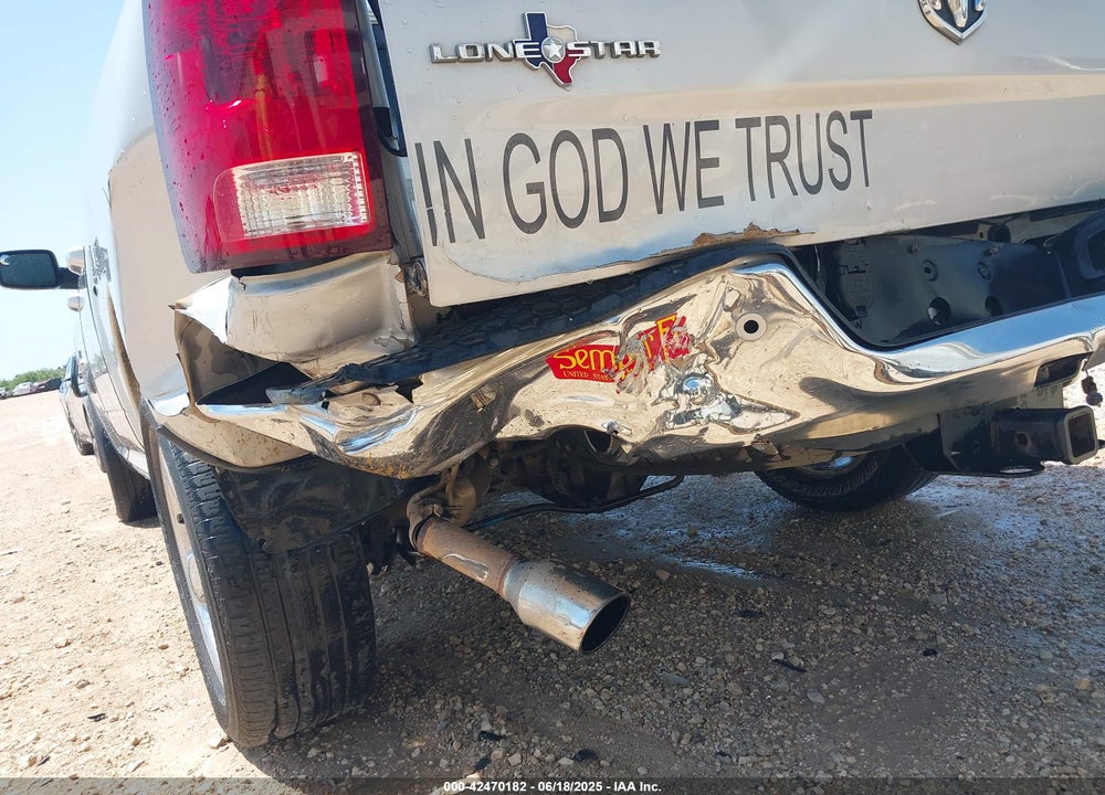 2019 RAM 1500 CLASSIC VIN: 1C6RR6LT9KS564282