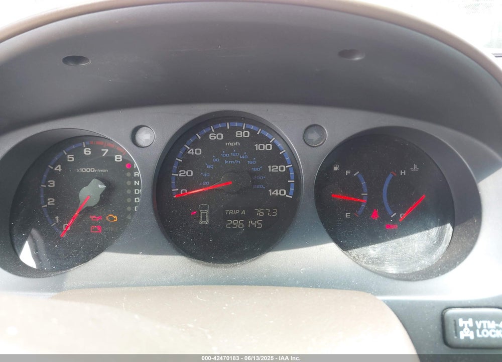 2004 ACURA MDX VIN: 2HNYD18284H528917