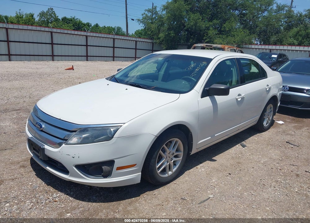 2012 FORD FUSION S VIN: 3FAHP0GA2CR138002