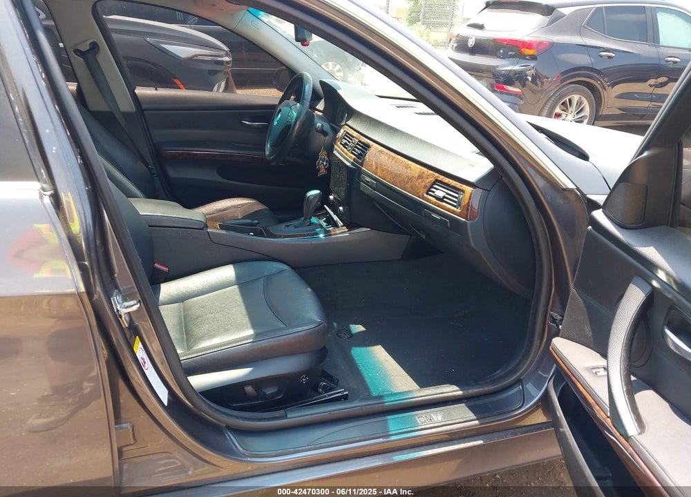 2006 BMW 3 SERIES VIN: WBAVB33556KR72423