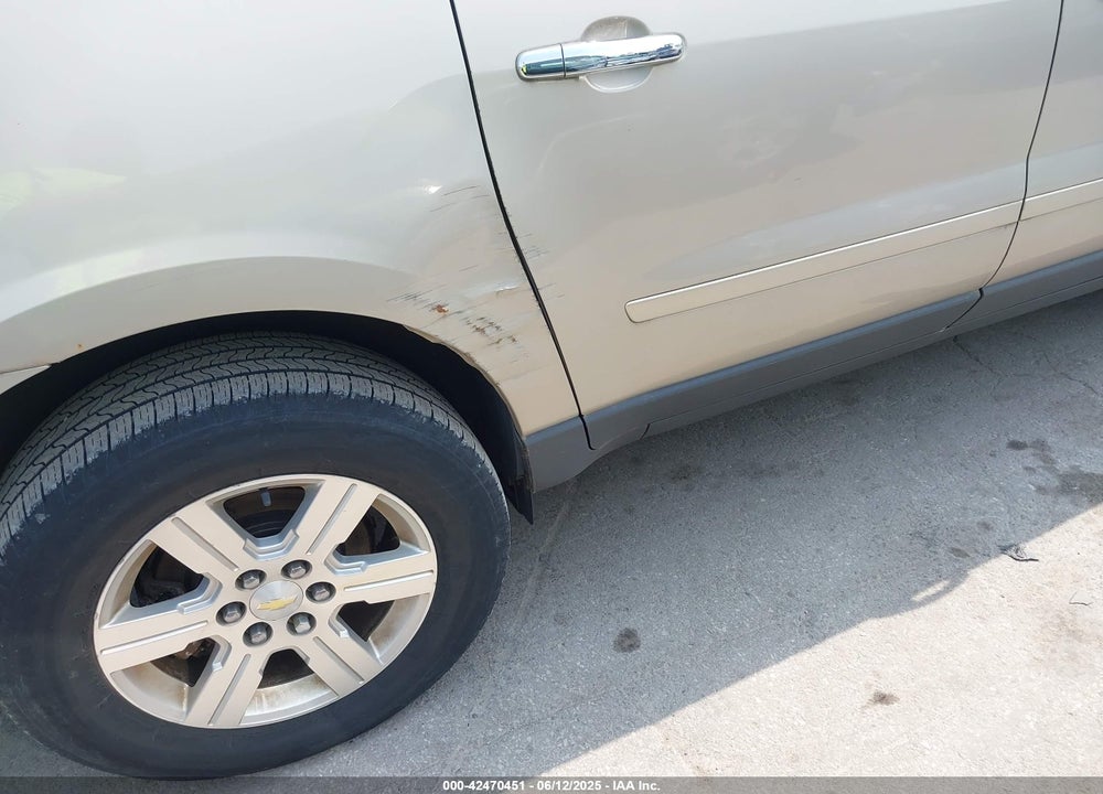2012 CHEVROLET TRAVERSE 1LT VIN: 1GNKRGED3CJ181720