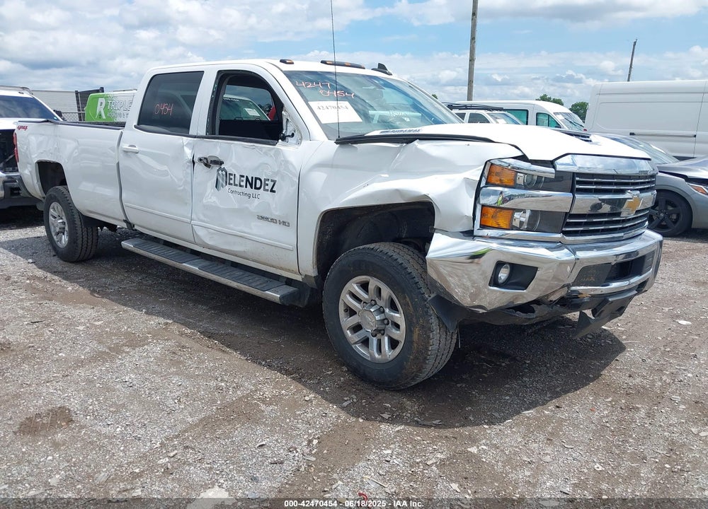 2018 CHEVROLET SILVERADO 3500HD LT VIN: 1GC4KZCY2JF243194
