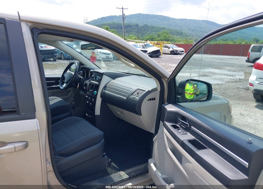 2008 DODGE GRAND CARAVAN SXT VIN: 2D8HN54PX8R742417