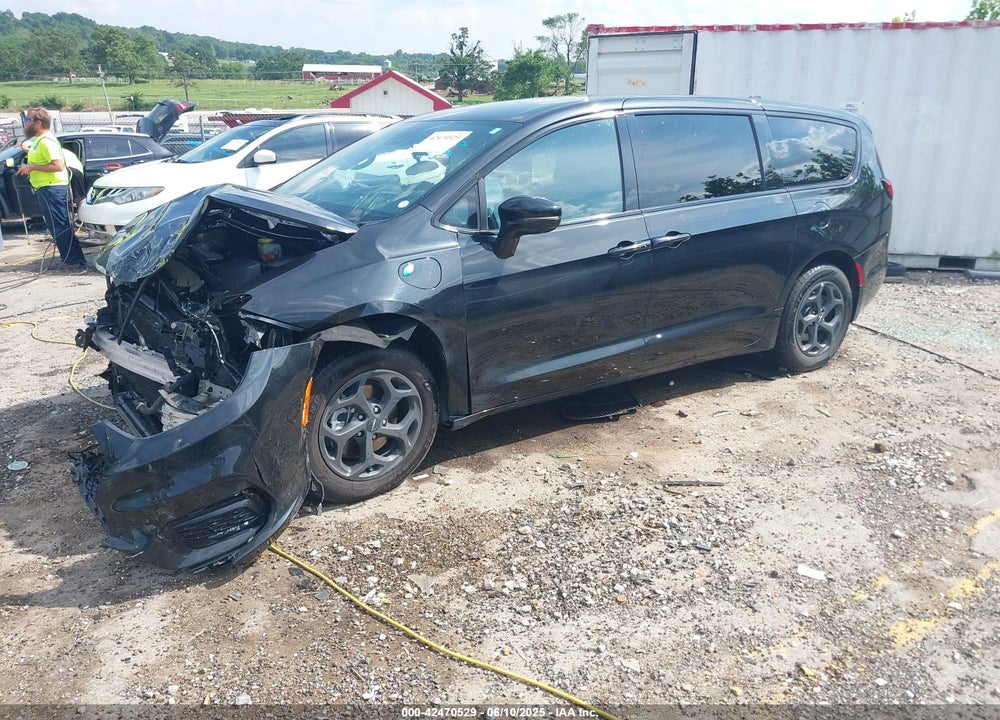 2022 CHRYSLER PACIFICA HYBRID TOURING L VIN: 2C4RC1L72NR173562