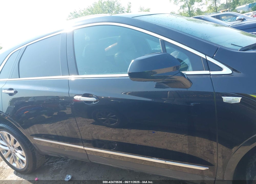 2017 CADILLAC XT5 PLATINUM VIN: 1GYKNFRS6HZ130626