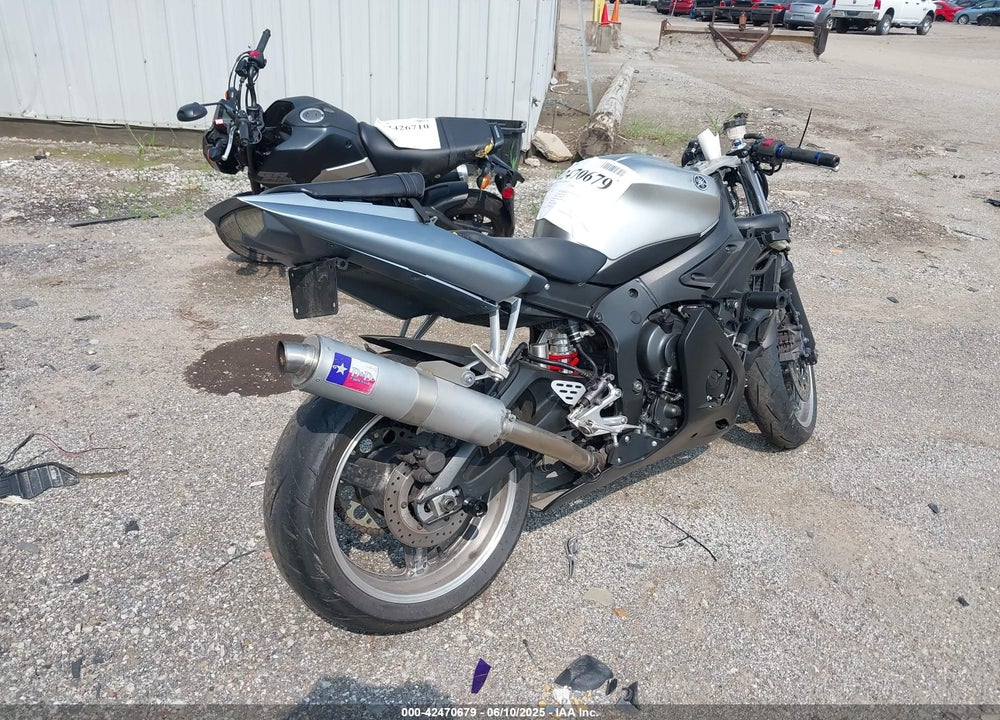 2003 YAMAHA YZFR6 L VIN: JYARJ06E13A004690