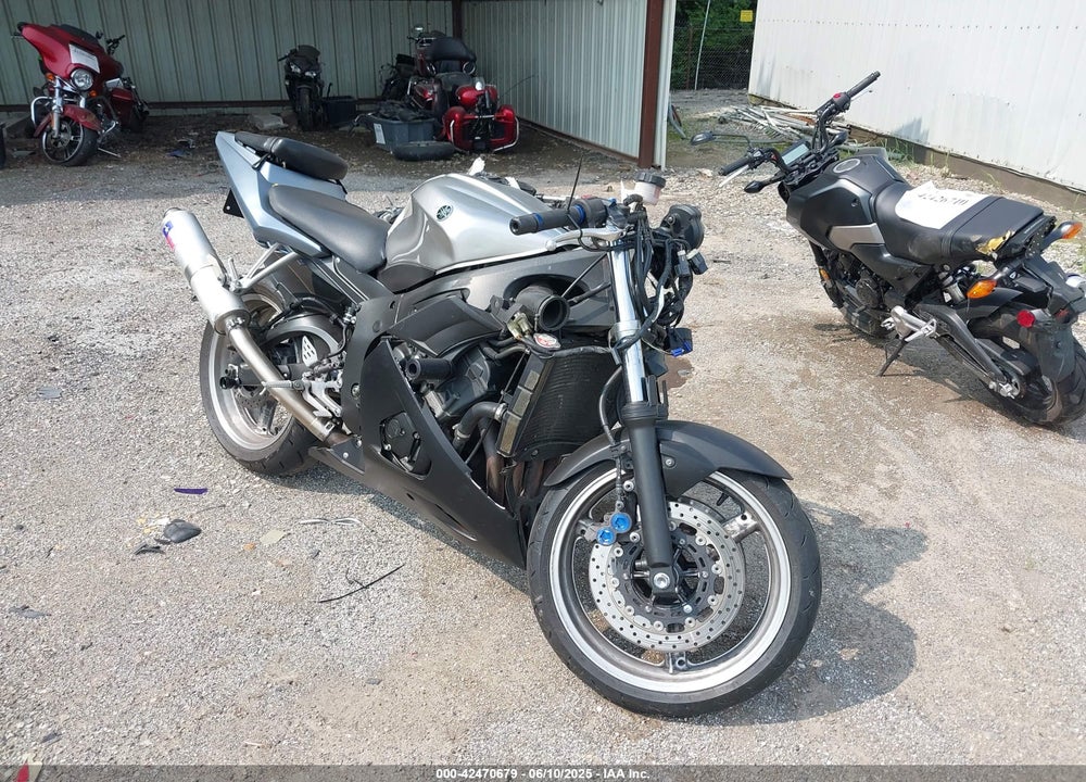 2003 YAMAHA YZFR6 L VIN: JYARJ06E13A004690