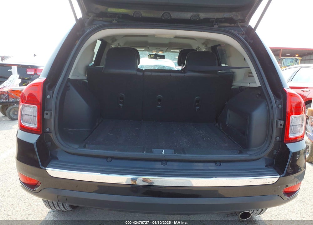 2012 JEEP COMPASS VIN: 1C4NJCCB5CD507443