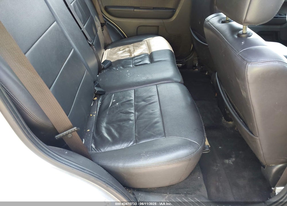 2011 FORD ESCAPE VIN: 1FMCU9EG4BKB00942